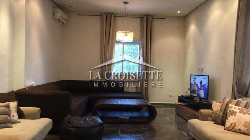 Rez-de-chaussée de villa S+3 avec piscine à Carthage